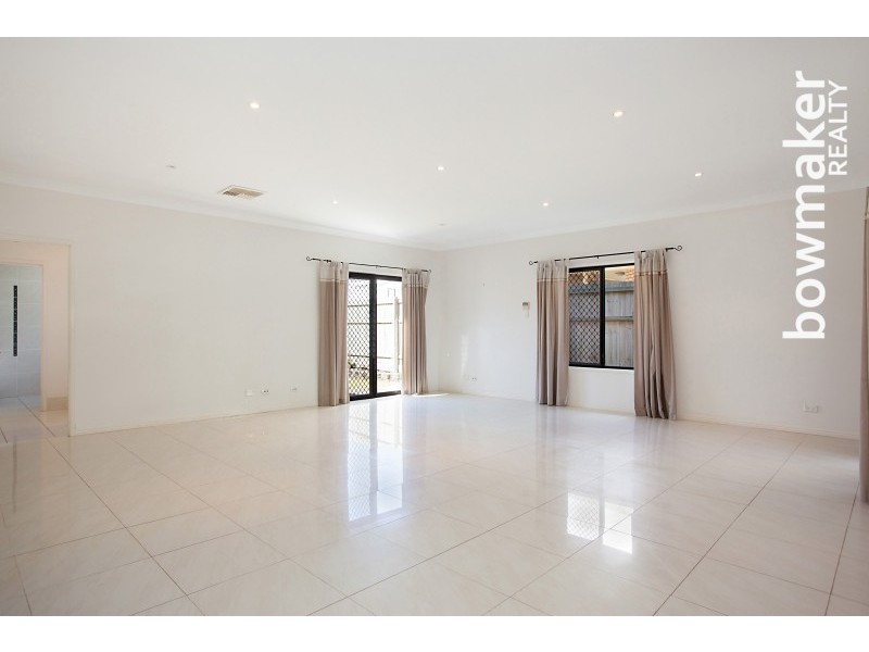 2 Redcedar Street, North Lakes QLD 4509