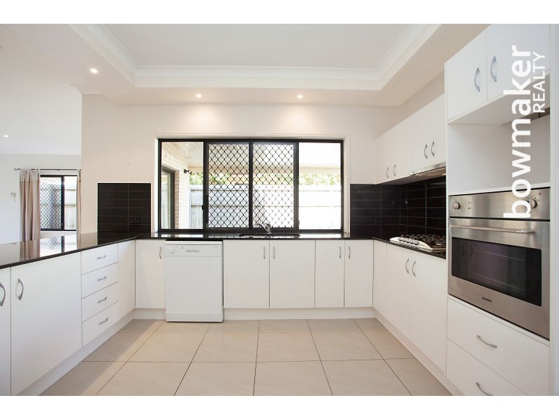 2 Redcedar Street, North Lakes QLD 4509