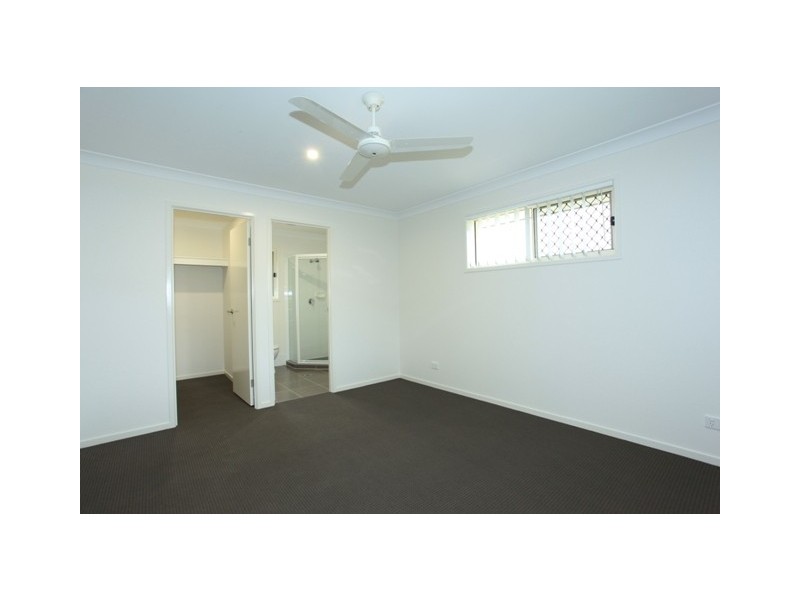 154 Nicklaus Parade, North Lakes QLD 4509