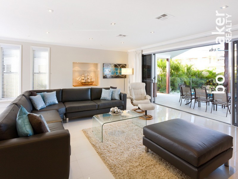 14 Allenby Close, North Lakes QLD 4509