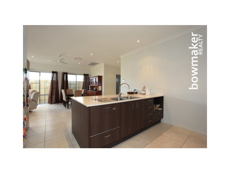 6 Crenshaw Street, North Lakes QLD 4509