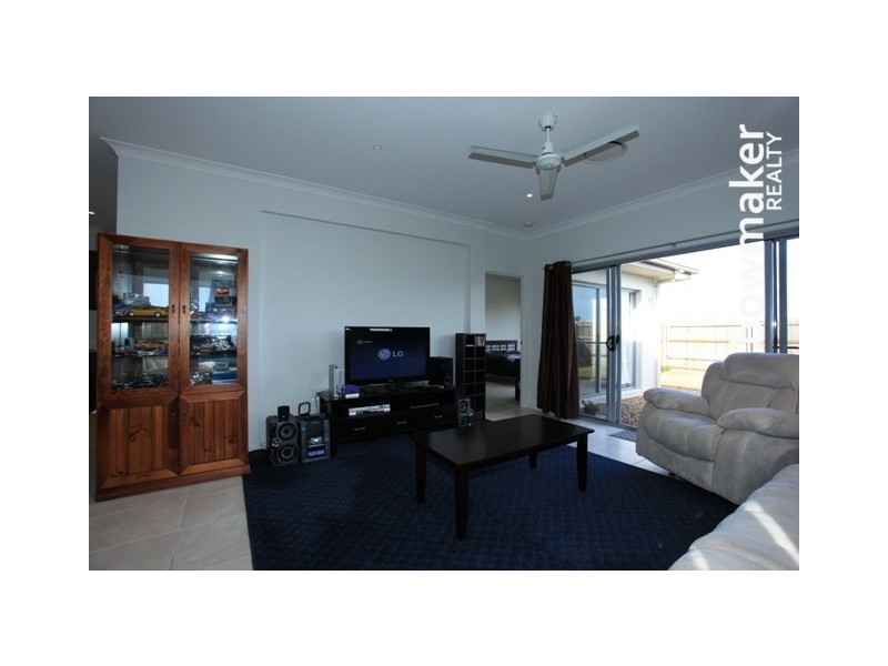 6 Crenshaw Street, North Lakes QLD 4509