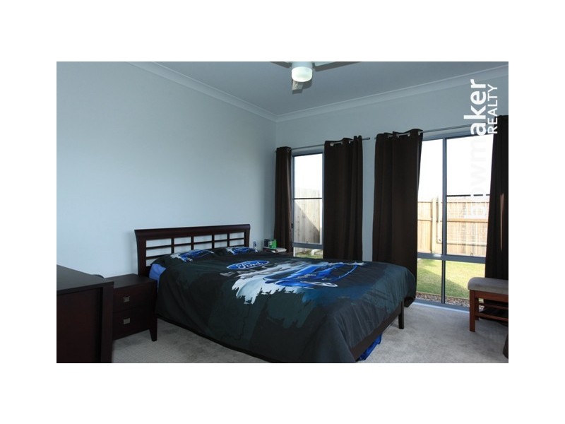 6 Crenshaw Street, North Lakes QLD 4509