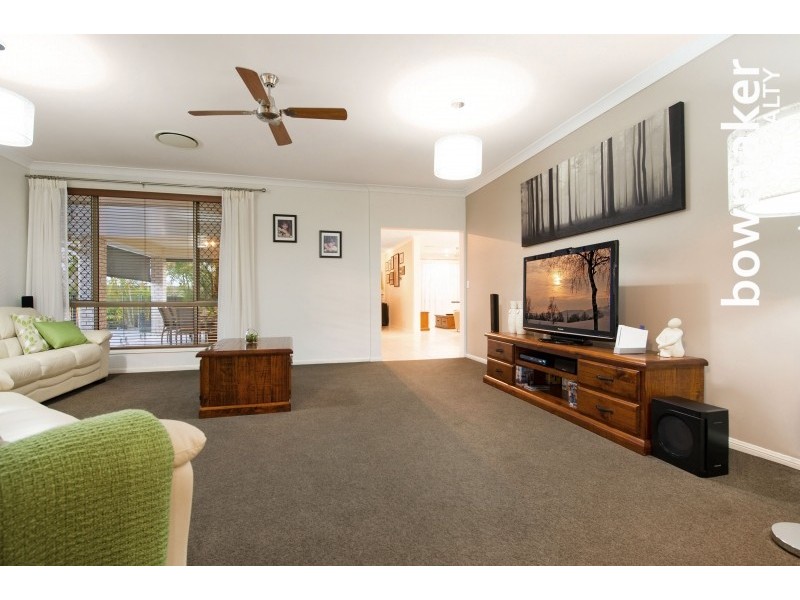 10 Redcedar Street, North Lakes QLD 4509