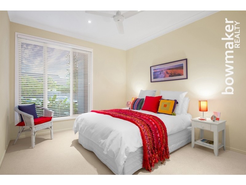 18 Thomson Close, North Lakes QLD 4509