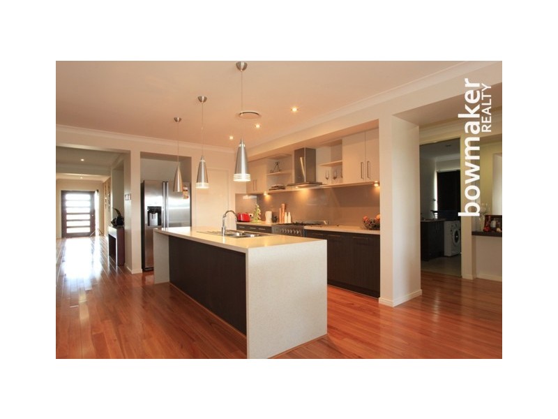 38 Williams Crescent, North Lakes QLD 4509