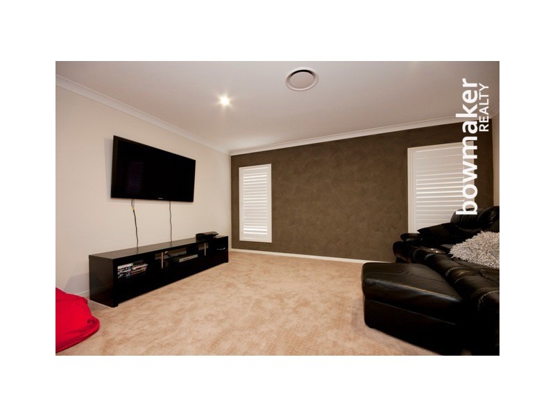 38 Williams Crescent, North Lakes QLD 4509