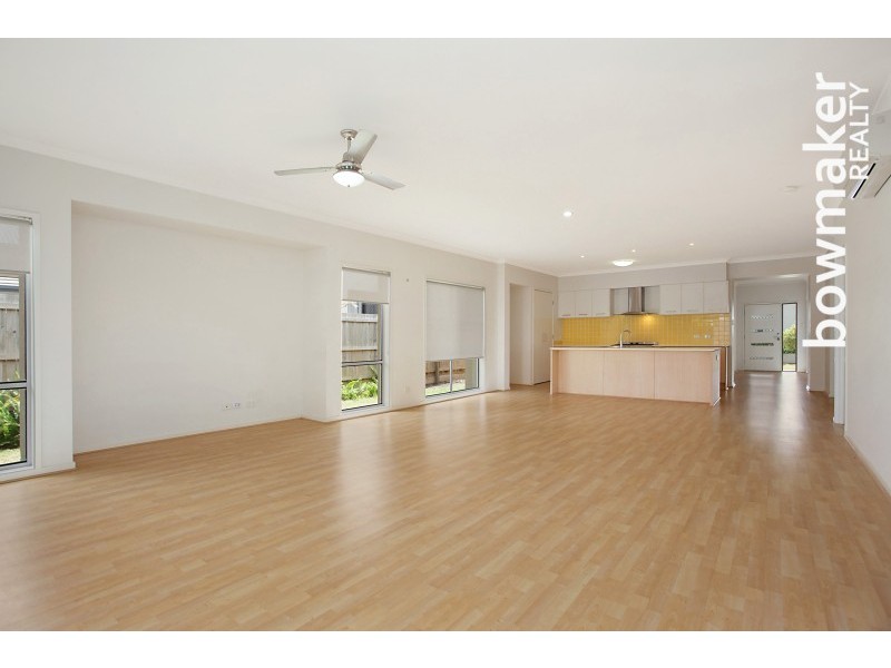 25 Friars Crescent, North Lakes QLD 4509