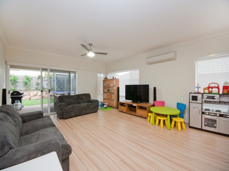 61 Daintree Circuit, North Lakes QLD 4509