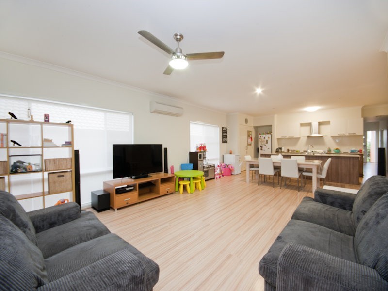 61 Daintree Circuit, North Lakes QLD 4509