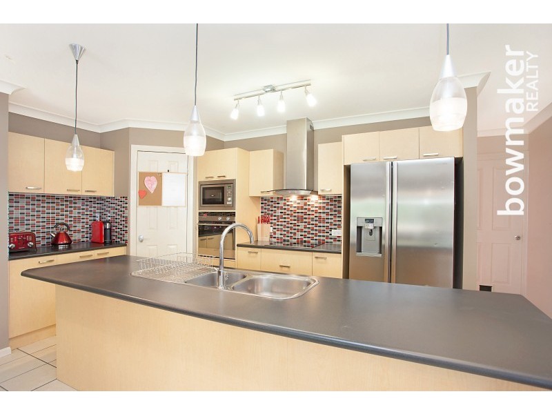 38 Whitfield Crescent, North Lakes QLD 4509