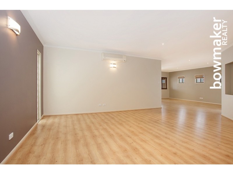 21 Douglas Circuit, North Lakes QLD 4509