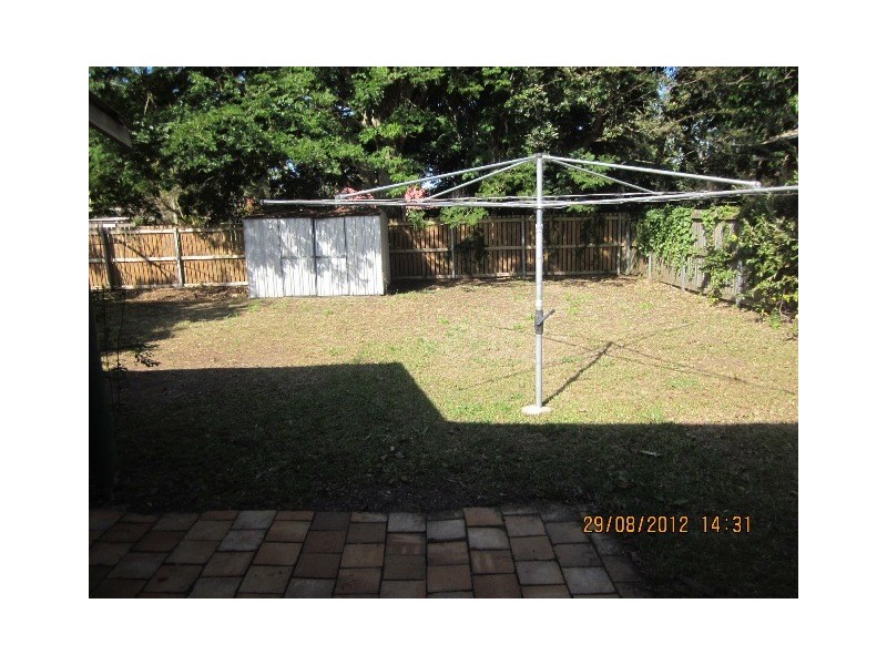 8 Kent Street, Kallangur QLD 4503