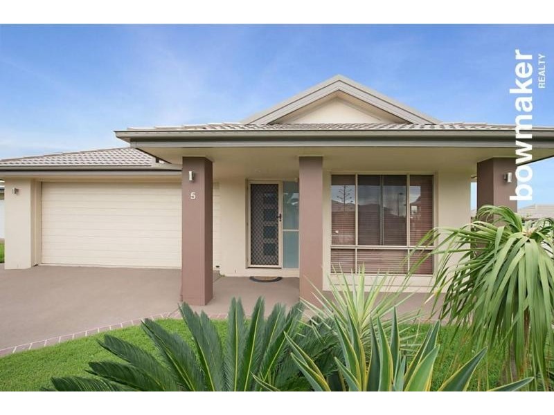 5 Langham Crescent, North Lakes QLD 4509