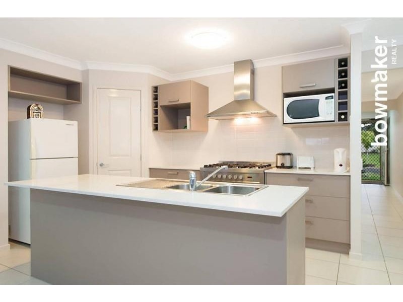 5 Langham Crescent, North Lakes QLD 4509