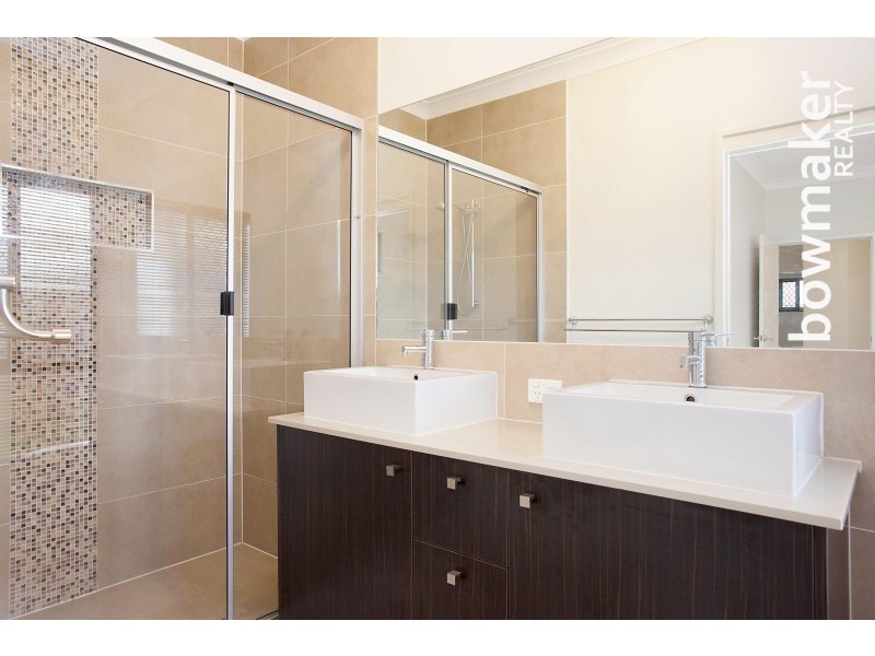 30 Cowen Terrace, North Lakes QLD 4509