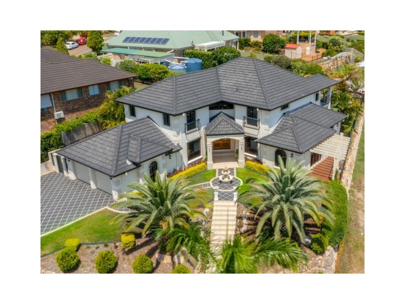 15 Kingshand Drive, Murrumba Downs QLD 4503