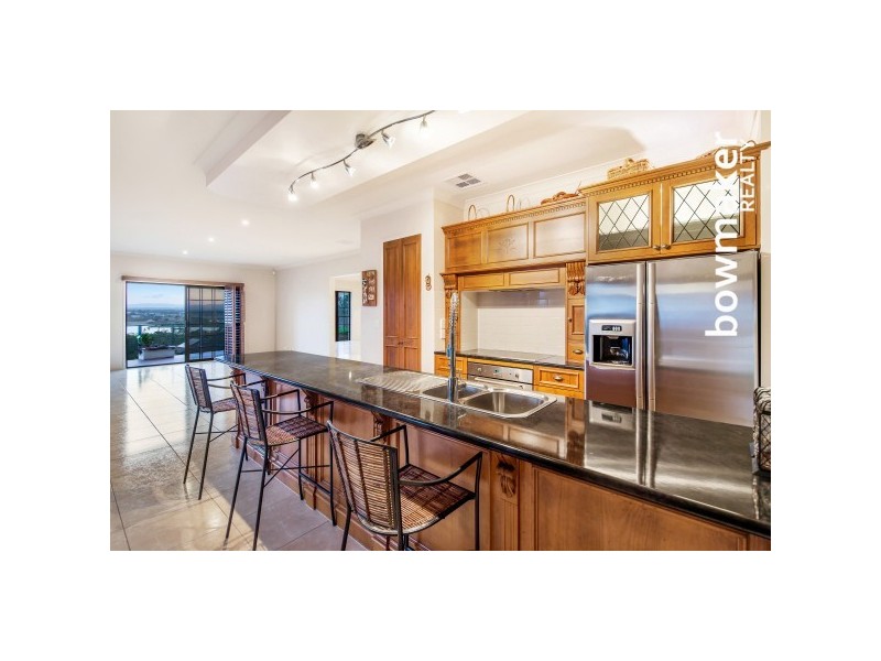 15 Kingshand Drive, Murrumba Downs QLD 4503