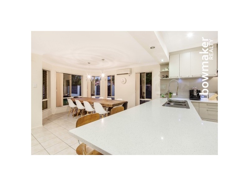 32 Lochside Drive, North Lakes QLD 4509