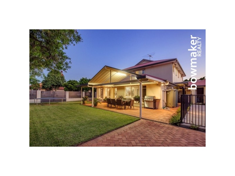 32 Lochside Drive, North Lakes QLD 4509