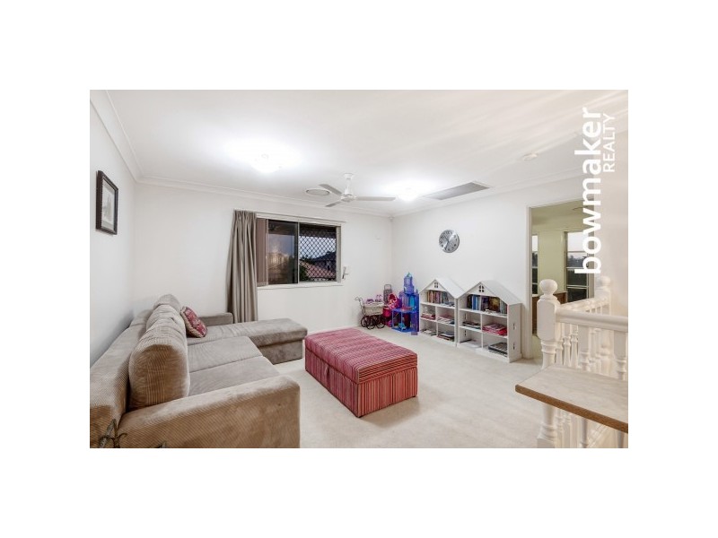 32 Lochside Drive, North Lakes QLD 4509