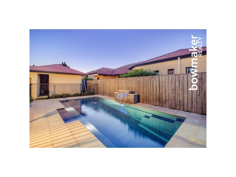 32 Lochside Drive, North Lakes QLD 4509