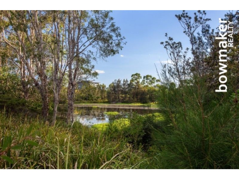 32 Lochside Drive, North Lakes QLD 4509