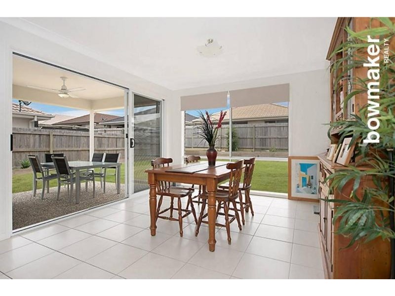 40 Mackintosh Drive, North Lakes QLD 4509