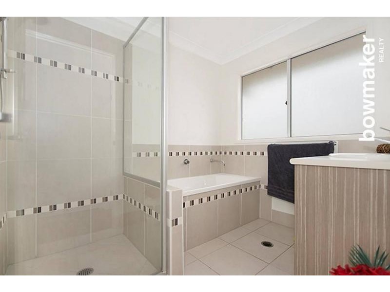 40 Mackintosh Drive, North Lakes QLD 4509