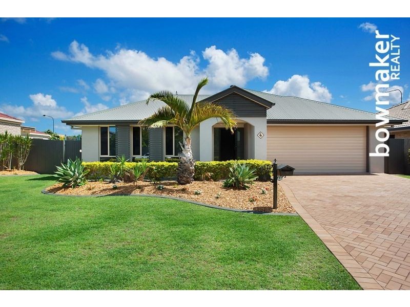 4 Whitfield Cres, North Lakes QLD 4509
