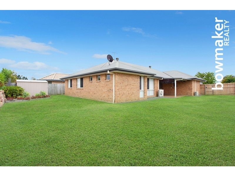 4 Whitfield Cres, North Lakes QLD 4509