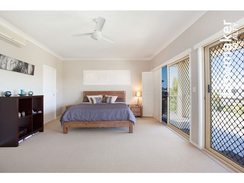 6 Armour Close, North Lakes QLD 4509