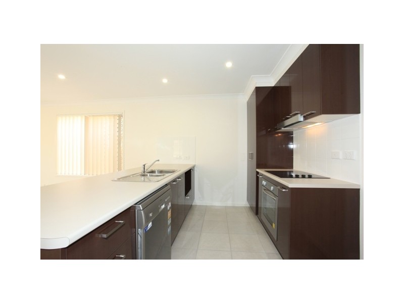 15 Kingfisher Street – ESSENCIA, Dakabin QLD 4503