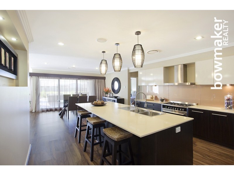 137 Peel Road, Ningi QLD 4511