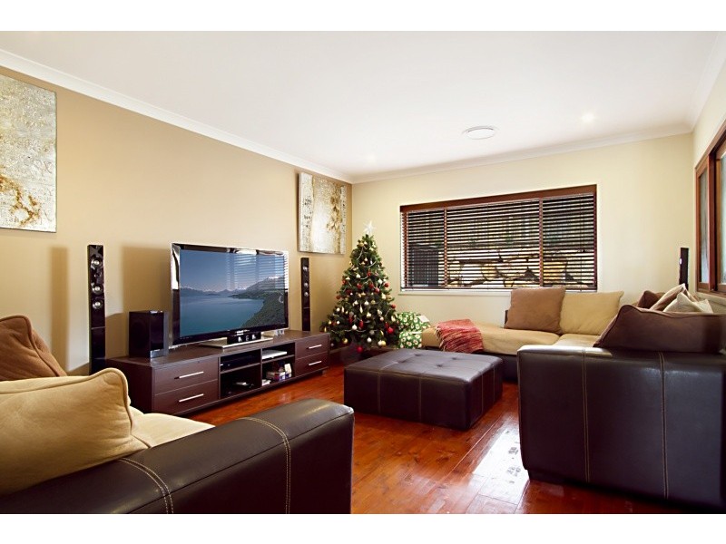 13 Severn Crescent, North Lakes QLD 4509