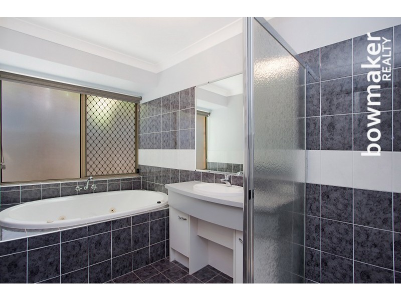 2 Kalamunda Street, North Lakes QLD 4509