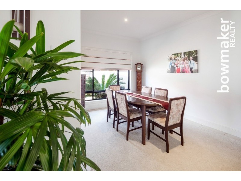 6 Thistle Court, Newport QLD 4020
