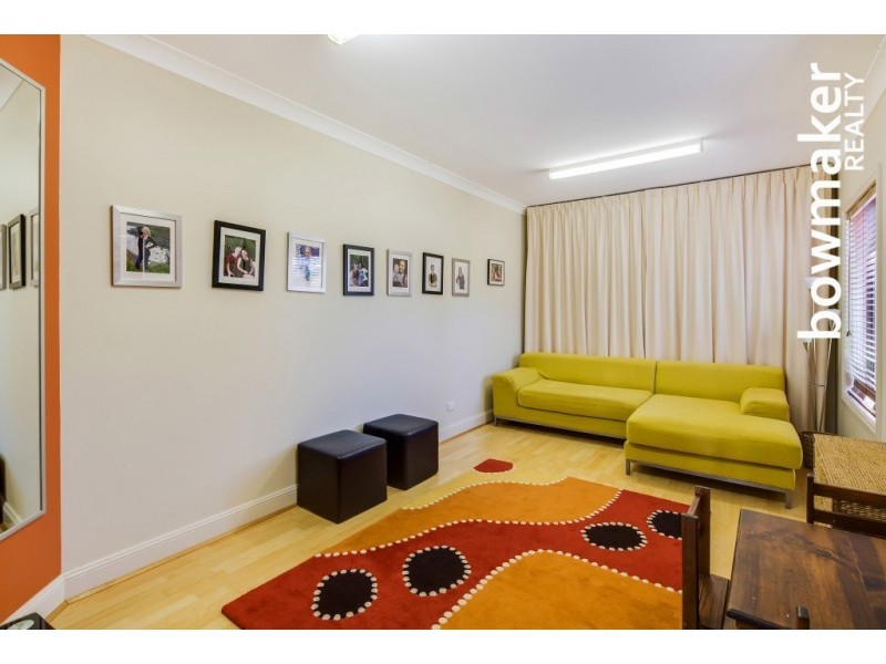 6 Thistle Court, Newport QLD 4020