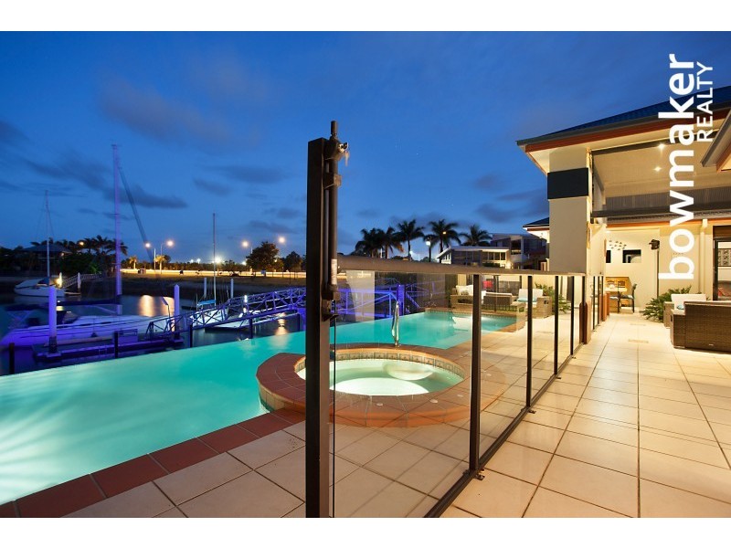 6 Thistle Court, Newport QLD 4020