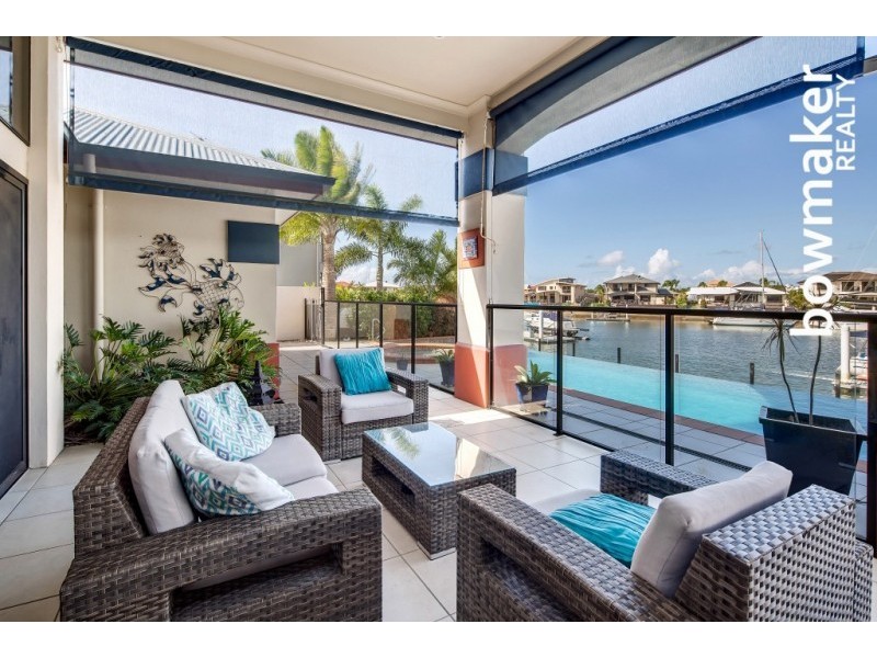 6 Thistle Court, Newport QLD 4020