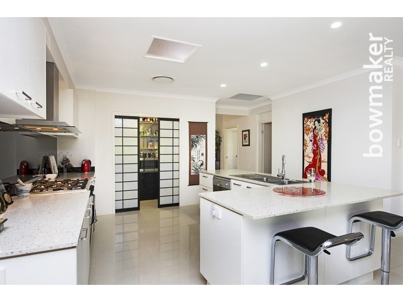 10 Freeman Street, North Lakes QLD 4509