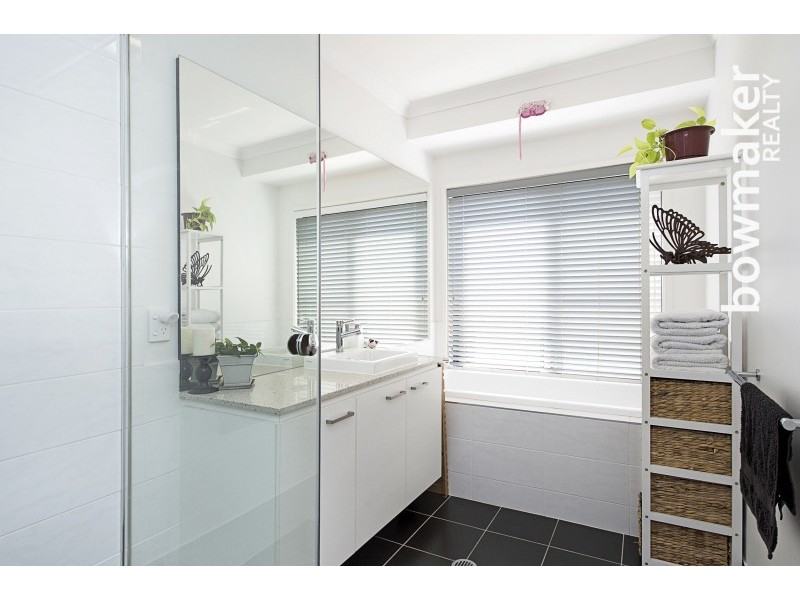 10 Freeman Street, North Lakes QLD 4509