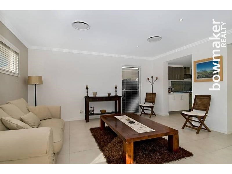 18 Astley Parade, North Lakes QLD 4509