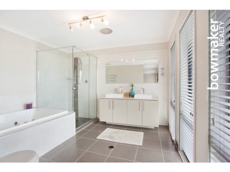 23 Burns Parade, Kallangur QLD 4503
