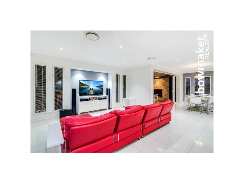 18 Forrestal Circuit, North Lakes QLD 4509