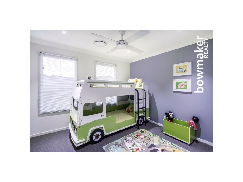 18 Forrestal Circuit, North Lakes QLD 4509