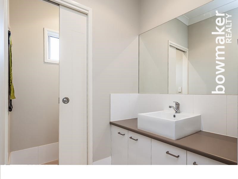 32 Planigale Crescent, North Lakes QLD 4509
