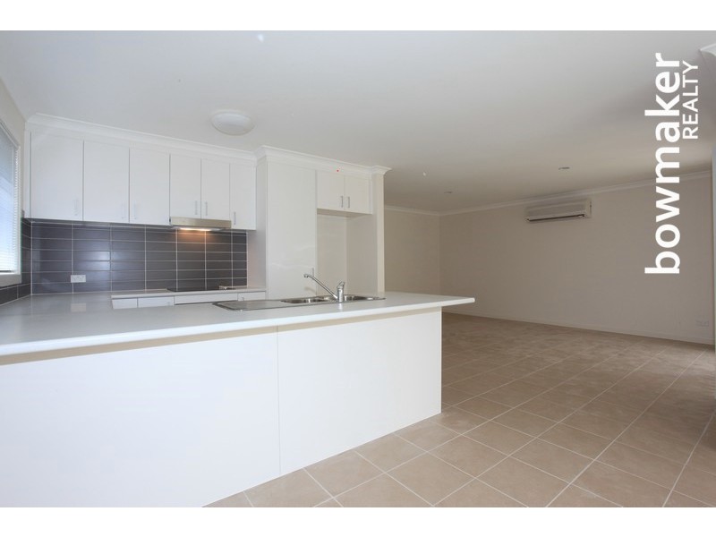 16 Moonie Crescent, North Lakes QLD 4509
