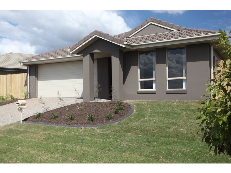 7 Williams Crescent, North Lakes QLD 4509