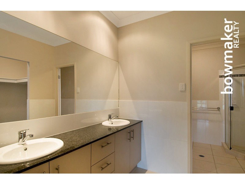 15 Riley Court, North Lakes QLD 4509